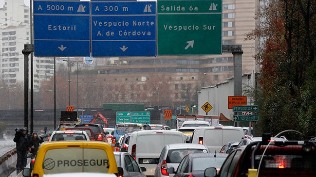 Prevén tacos en Las Condes por construcción de nuevo túnel Kennedy