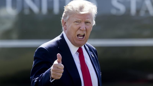 Trump presume de reducir la deuda pública y de subidas récord en el Dow Jones