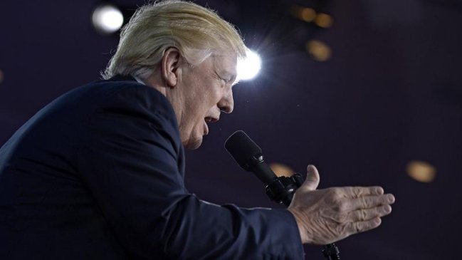 Trump acusó a demócratas de manipular comicios internos para favorecer a Pérez