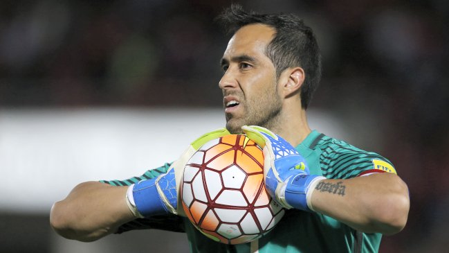 RB Leipzig está tras los pasos de Claudio Bravo