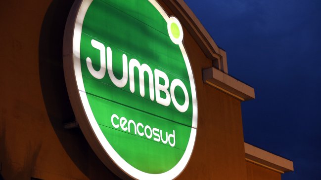 Sernac inició mediación colectiva con Cencosud por cláusulas abusivas en su tarjeta