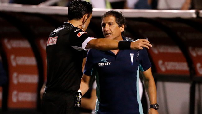 Expulsión de Mario Salas fue archivada y podrá dirigir frente a Colo Colo