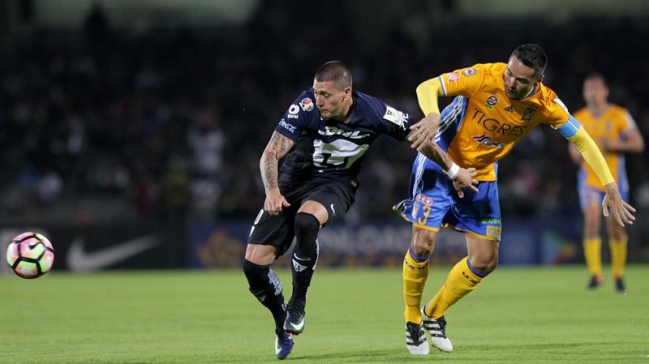 Eduardo Vargas eliminó a Nicolás Castillo de la Concachampions