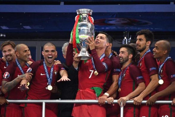 UEFA cierra este viernes candidaturas a Euro 2024 con interés de Turquía y Alemania