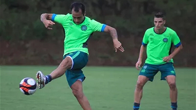 Chapecoense despidió a futbolista argentino que se salvó de la tragedia