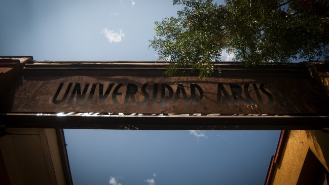 Crisis de la U. Arcis: Subsecretaria dice que 