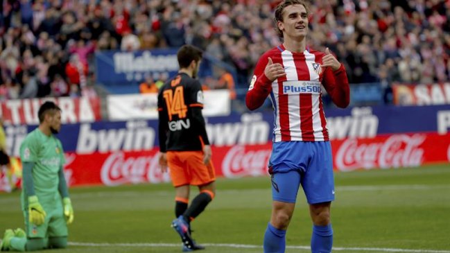 Orellana junto a Valencia fueron arrollados en su visita a Atlético de Madrid