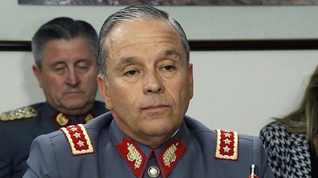 Corte de Apelaciones obliga al Ejército a informar sobre 32 ex CNI que le prestan servicios