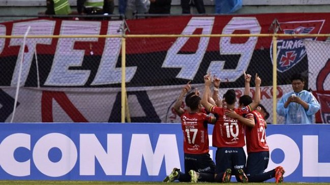 Jorge Wilstermann vapuleó a Peñarol por la Copa Libertadores