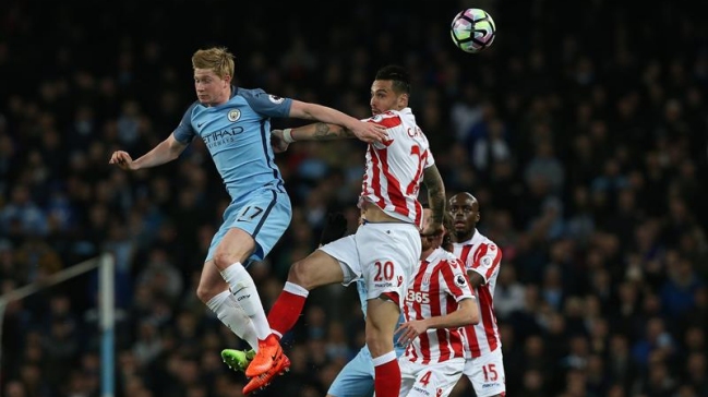 Manchester City desperdició la oportunidad de acercarse a Chelsea