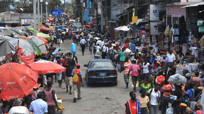 Haití: Bus atropelló a multitud y mató al menos a 34 personas