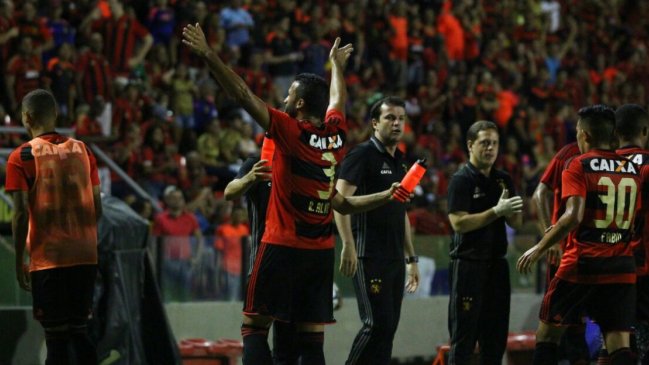 Eugenio Mena estuvo presente en goleada de Sport Recife sobre Juazeirense