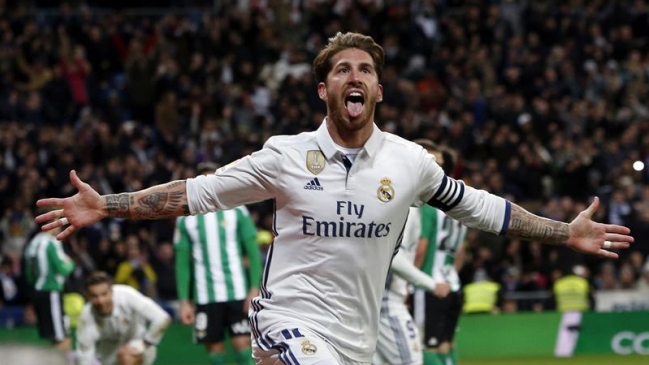 Real Madrid venció con lo justo a Betis y retomó el liderato de la liga española