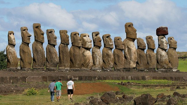 Rapanuí exigen control migratorio: 40 por ciento de su población llega del continente