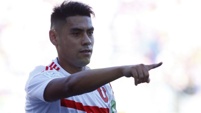 Felipe Mora: Estoy feliz por los goles y por el rendimiento del equipo