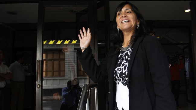 Oposición no descarta interpelar a nueva ministra de Transportes