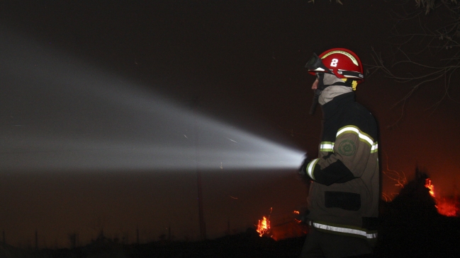 Riña entre vecinos acabó con la mitad de una casa quemada en Cañete