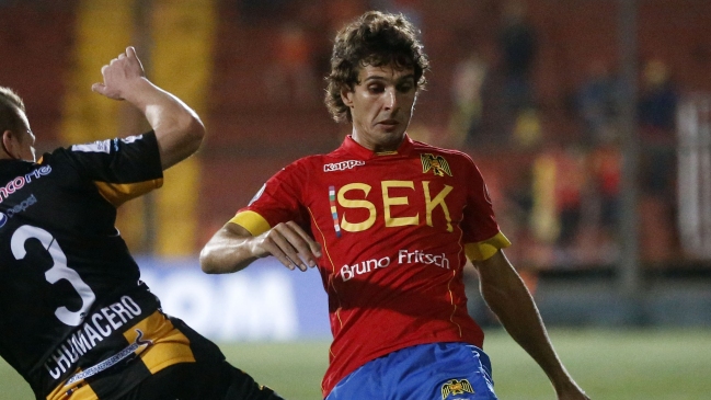 Lucas Domínguez: Ante U. de Chile debemos extender lo bueno que hemos hecho