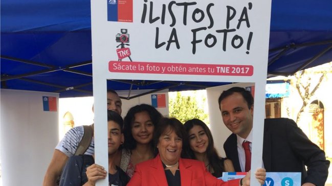 Mineduc y Junaeb anunciaron adelanto de entrega de Tarjeta Nacional Estudiantil