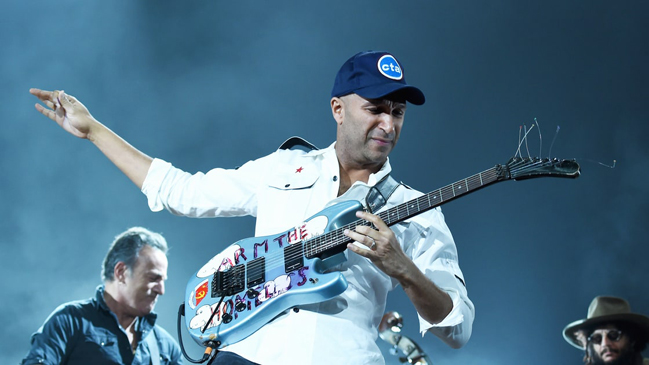 Tom Morello arremetió contra Trump en pleno concierto