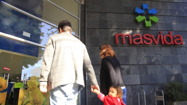 Presentan la primera denuncia contra Isapre Masvida para defender a afiliados