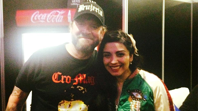 Icono del metal chileno salió al paso de críticas por foto con Mon Laferte