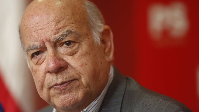 Insulza negó estar negociando una candidatura senatorial