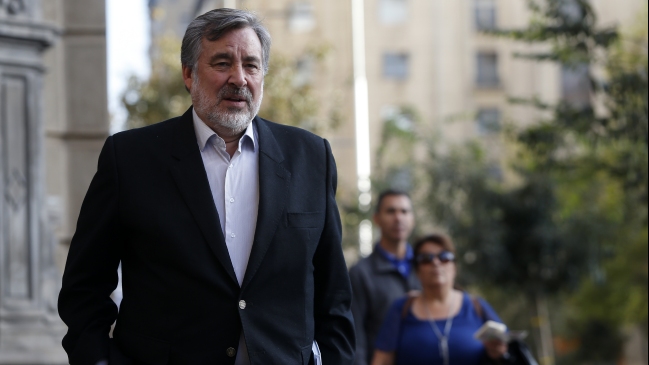 Guillier sobre Frente Amplio: No tienen la cultura de la construcción de acuerdos