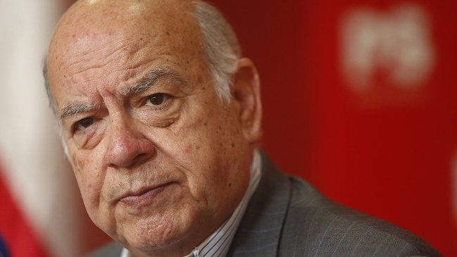 Insulza negó estar negociando una candidatura senatorial