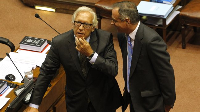 Históricos militantes DC presentaron libro sobre nueva Constitución