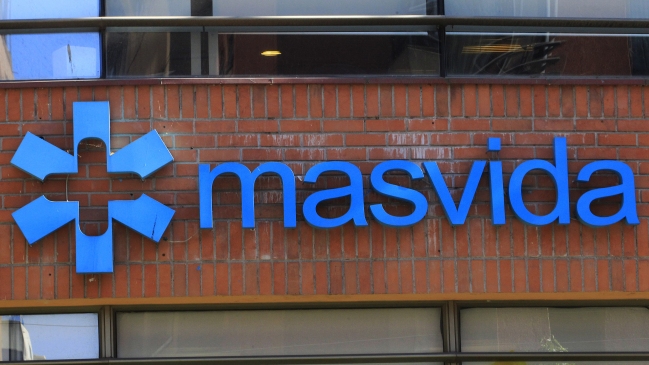 Afiliados de Masvida buscan ir a tribunales por extensión de corralito