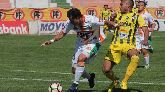 Everton desechó opción de ser líder al empatar con Cobresal en duelo marcado por el arbitraje