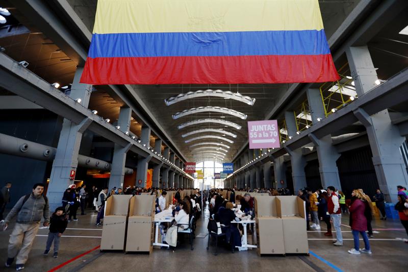 Ecuador elige a sucesor de Rafael Correa este domingo