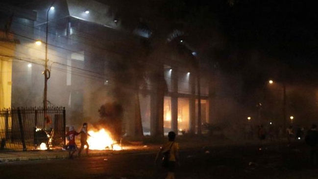 Líder de la OEA llamó a respetar la democracia en Paraguay y condenó muerte de joven