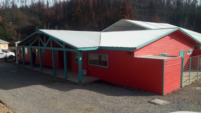 Escuela destruida por incendios forestales en Hualqui fue reinaugurada