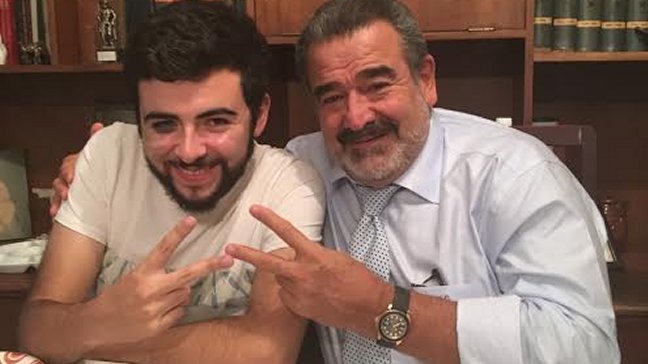 Andrónico Luksic cumplió y tomó once con seguidor de Twitter