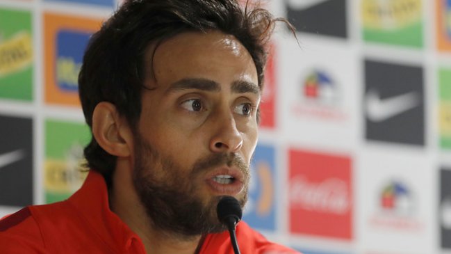 Jorge Valdivia criticó a los dirigentes del Sifup en su cuenta de Twitter