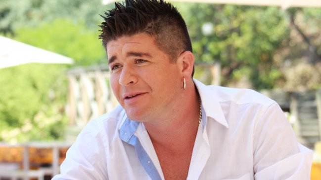 Junior Playboy dejó atrás a Mila y presentó a su nueva polola