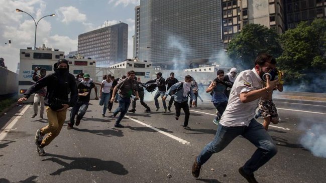 Joven falleció durante una protesta a las afueras de Caracas