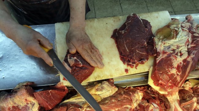 Empresa brasileña RBF podrá reabrir planta cerrada tras escándalo de carne adulterada