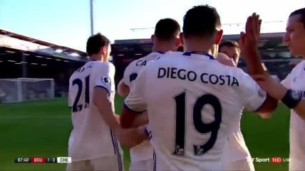 Chelsea derribó a Bournemouth y se mantuvo firme en la cima de la Premier