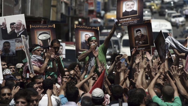 Palestinos anunciaron una huelga de hambre masiva de prisioneros en cárceles israelíes