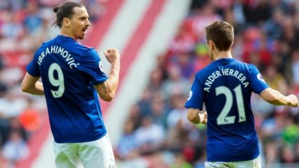 Zlatan Ibrahimovic deslumbró con un golazo en triunfo de Manchester United