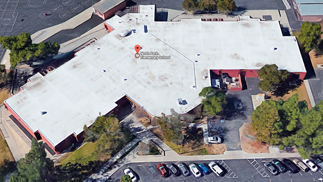 Un hombre asesinó a una profesora y se suicidó en escuela de California