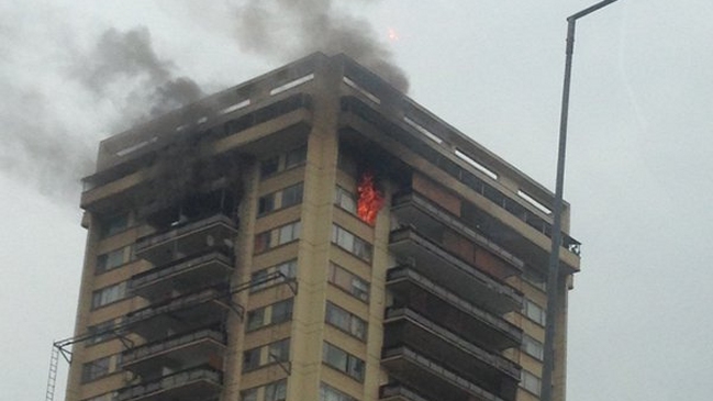 Tribunal declaró culpable a hombre por muerte de mujer en incendio en Las Condes