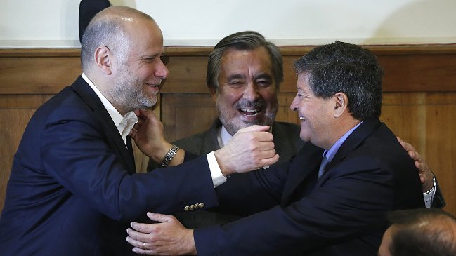 PS y PR advierten: El que va a primera vuelta lleva lista parlamentaria propia