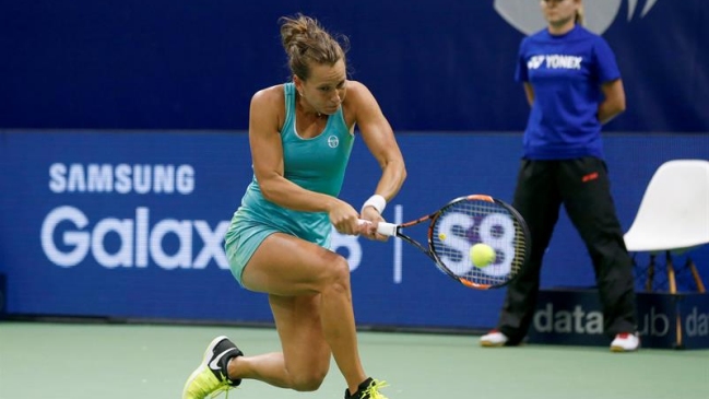 Barbora Strycova avanzó a semifinales del WTA de Biel en Suiza por retiro de Julia Goerges
