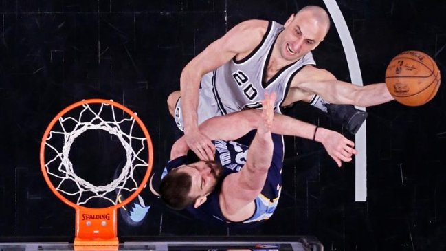 San Antonio Spurs y Utah Jazz iniciaron con triunfo los playoffs de la Conferencia Oeste