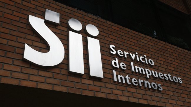 SII cierra sin querellas investigaciones por pagos a políticos