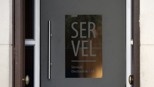 Partidos políticos en formación confían en últimas firmas entregadas al Servel